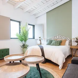 https://lola-de-triana-apartments.es-andalucia.com