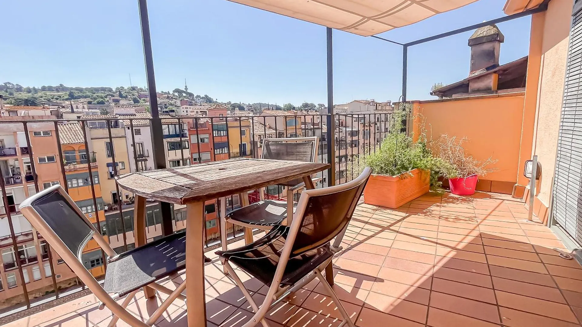 Sleep & Stay Luxury Top Floor Apt With Terrace Girona Apartment