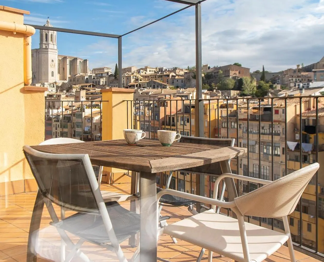 Sleep & Stay Luxury Top Floor Apt With Terrace Girona 0*,