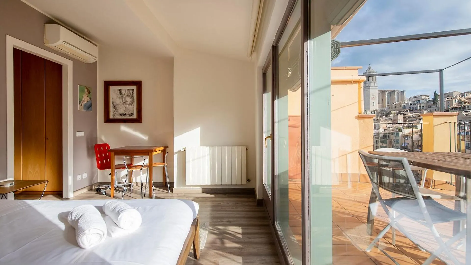 Daire Sleep & Stay Luxury Top Floor Apt With Terrace Girona