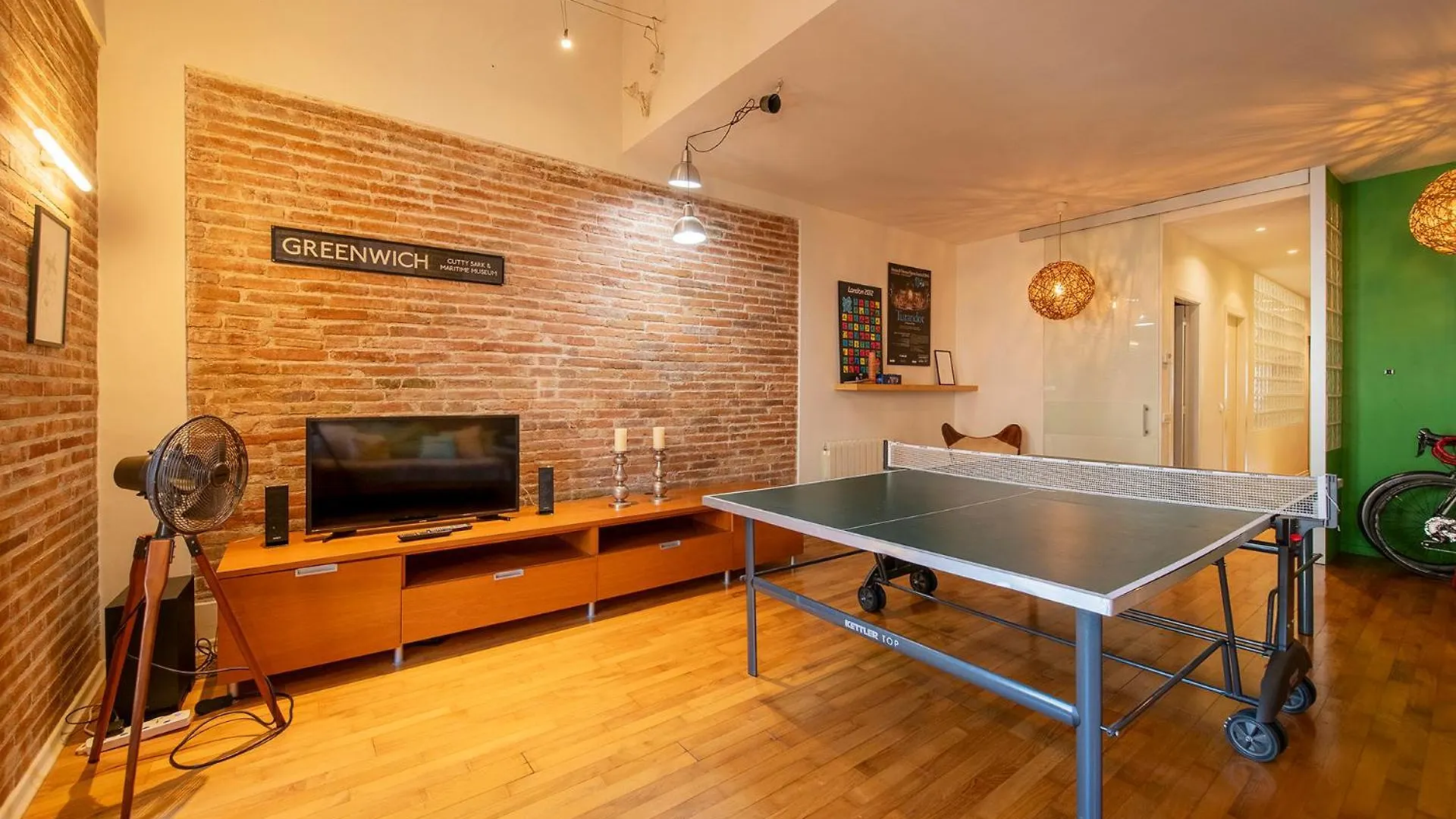Sleep & Stay Luxury Top Floor Apt With Terrace Girona Apartment